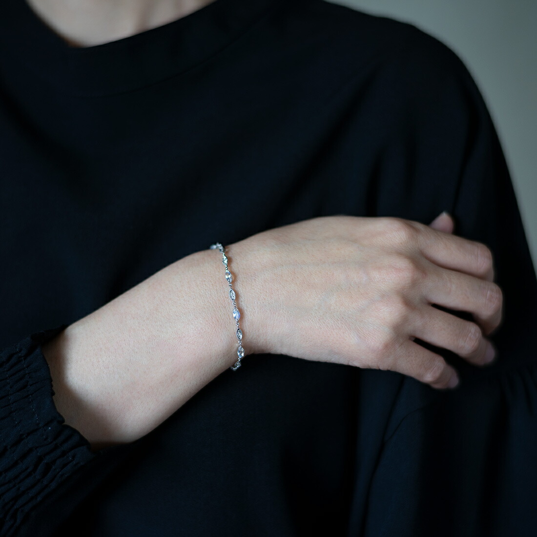 umu -アム- FINE JEWELRY STUIDIOブルームーンストーン ダイヤモンド ブレスレット 「agio」br0001_i3.jpg