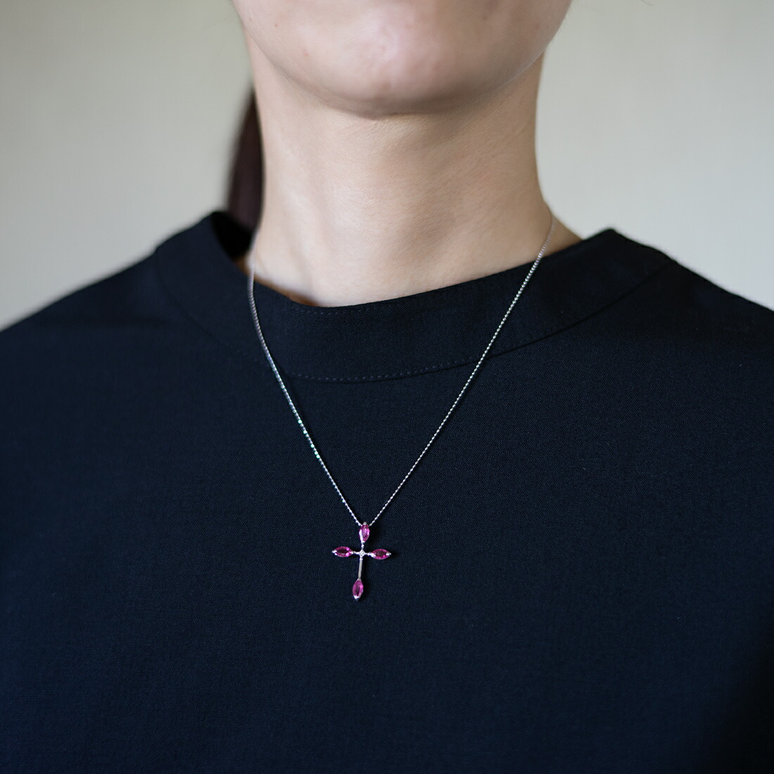 umu -アム- FINE JEWELRY STUIDIOルビー ダイヤモンド クロスモチーフ ペンダントトップcr0001_i2.jpg