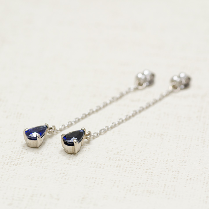 umu -アム- FINE JEWELRY STUIDIOブルーサファイア スイング キャッチ 「sgrondare」ct0019_kanban2.jpg