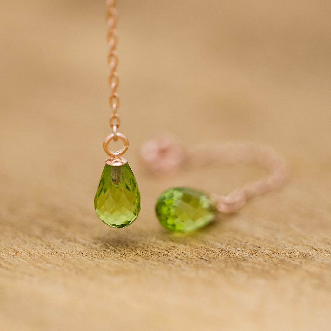 umu -アム- FINE JEWELRY STUIDIOブリオレット ペリドット スイングキャッチct0022_kanban2.jpg