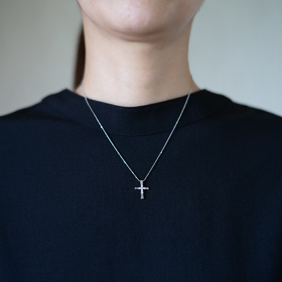 umu -アム- FINE JEWELRY STUIDIOダイヤモンド 0.1ct クロス ペンダントトップdj0006_i2.jpg