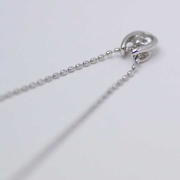 umu -アム- FINE JEWELRY STUIDIOダイヤモンド 0.1ct ペンダントimg62528759.jpg