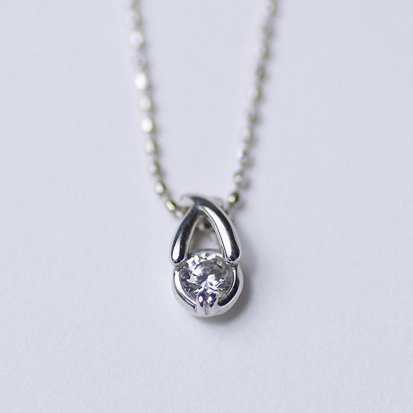 umu -アム- FINE JEWELRY STUIDIOダイヤモンド 0.1ct ペンダントトップimg62528637.jpg