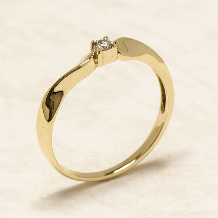 umu -アム- FINE JEWELRY STUIDIOダイヤモンド リング 「ondina」kk0410_kanban2.jpg