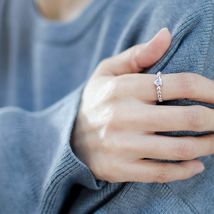 umu -アム- FINE JEWELRY STUIDIOK10 ハート ブルームーンストーン リングkk0447_i3.jpg