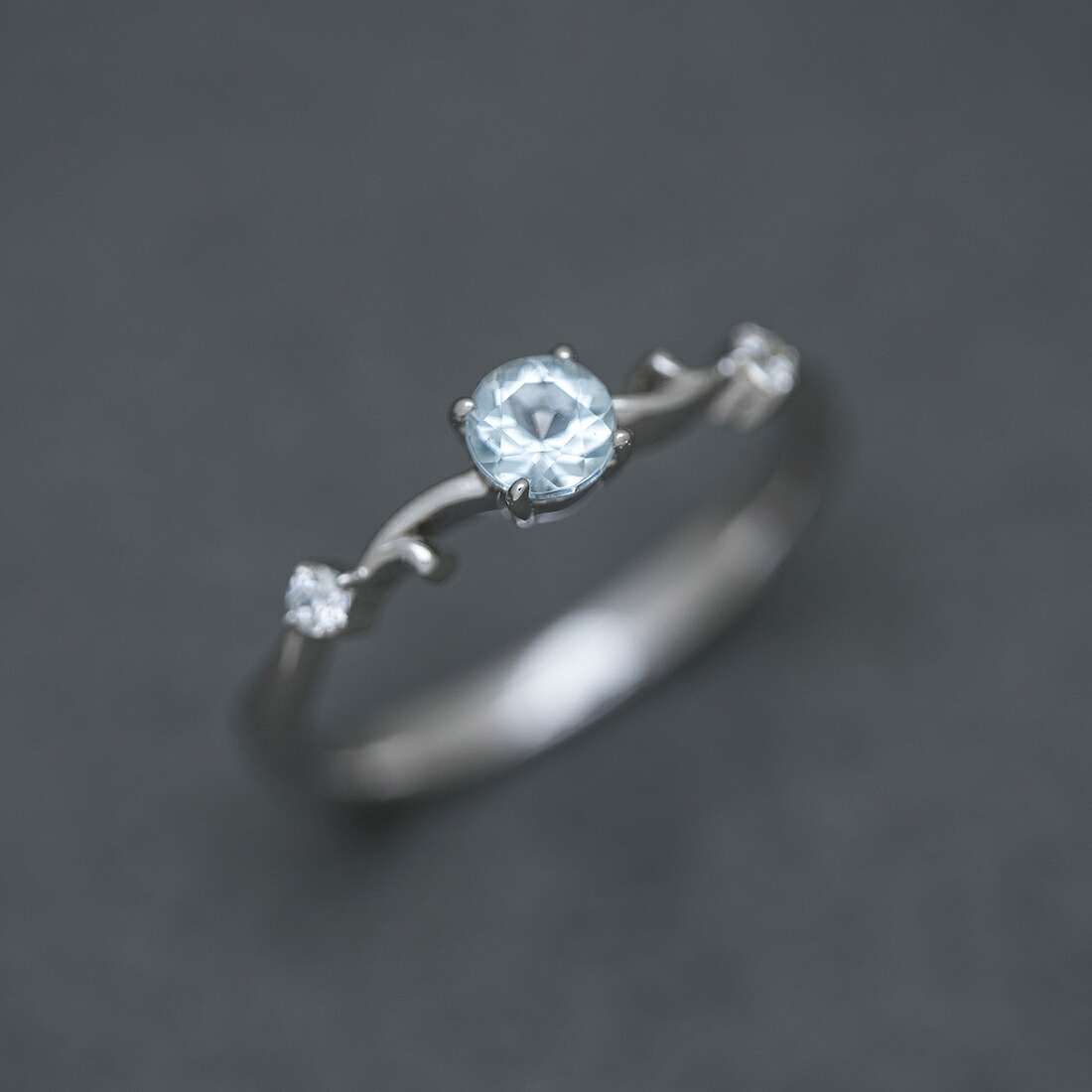 umu -アム- FINE JEWELRY STUIDIOアクアマリン ダイヤモンド リングkk0505_kanban2.jpg