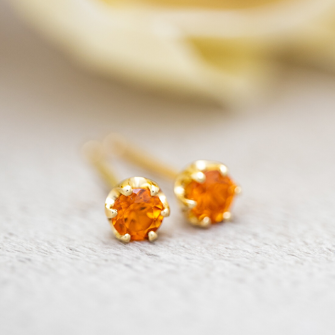 umu -アム- FINE JEWELRY STUIDIOマンダリンガーネット スタッドピアスkk0548_1.jpg