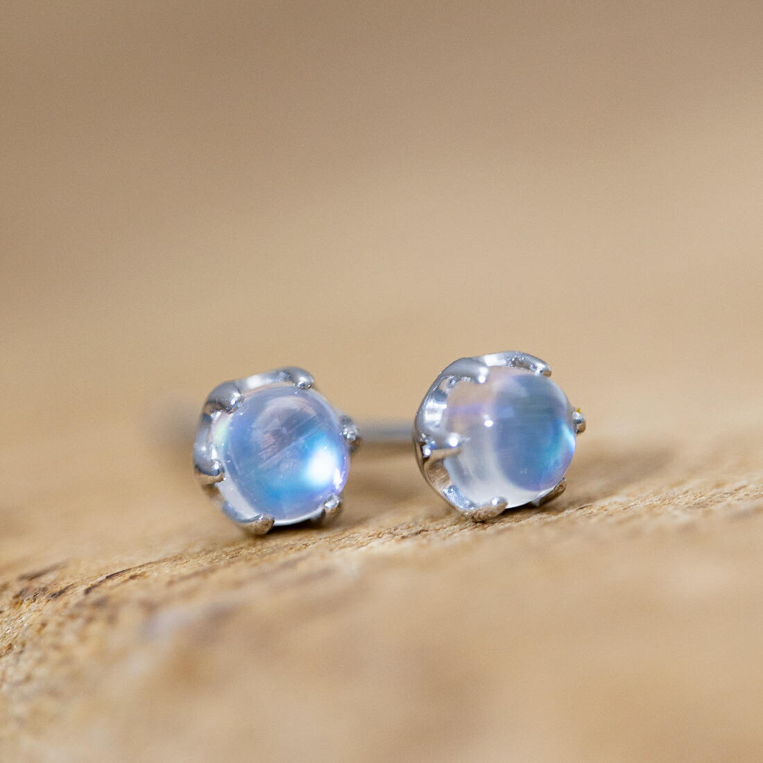 umu -アム- FINE JEWELRY STUIDIOカボション ブルームーンストーン スタッドピアスkk0552_1.jpg
