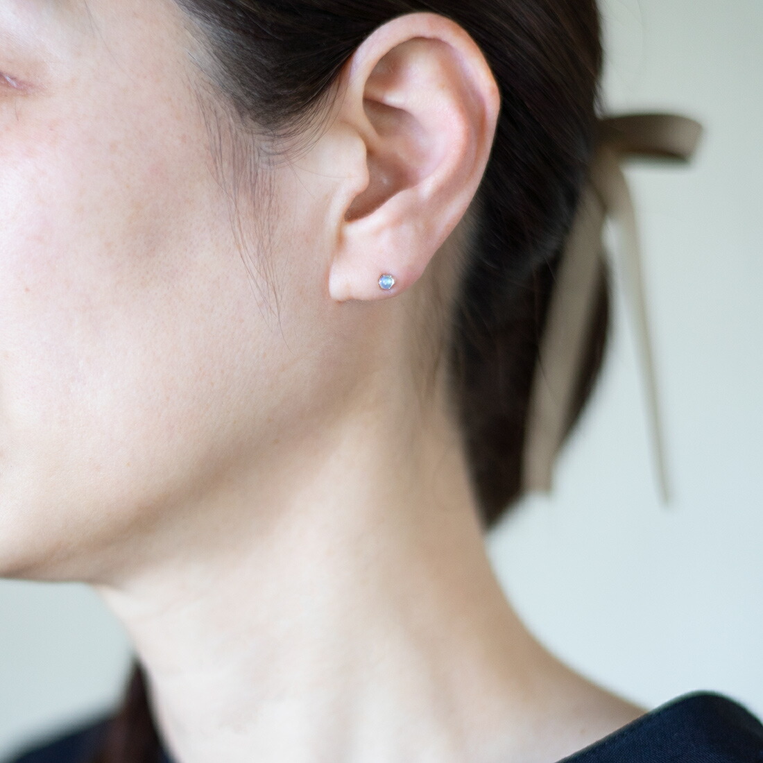 umu -アム- FINE JEWELRY STUIDIOカボション ブルームーンストーン スタッドピアスkk0552_i3.jpg