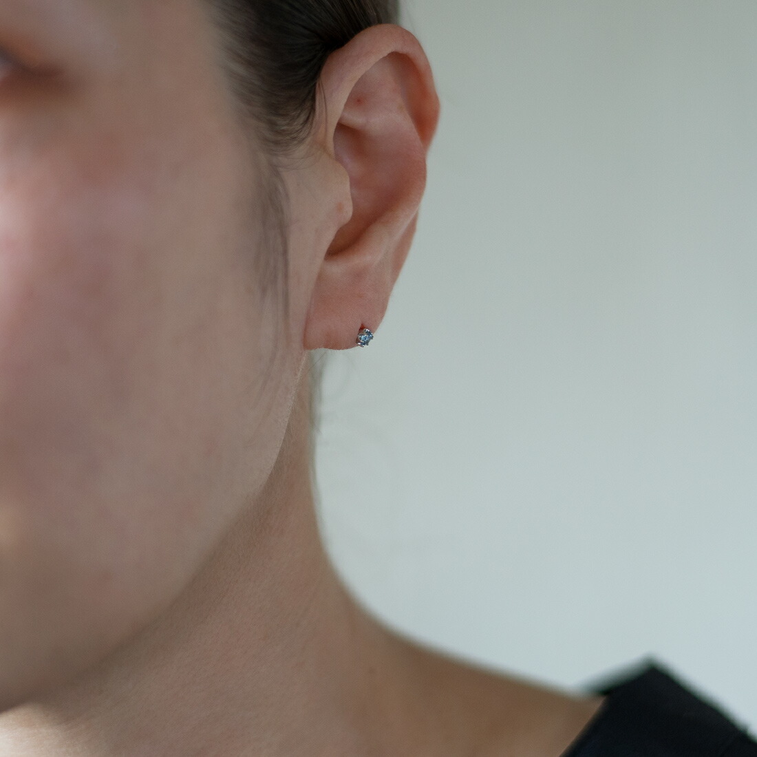 umu -アム- FINE JEWELRY STUIDIOサンタマリアアクアマリン スタッドピアスkk0553_i2.jpg