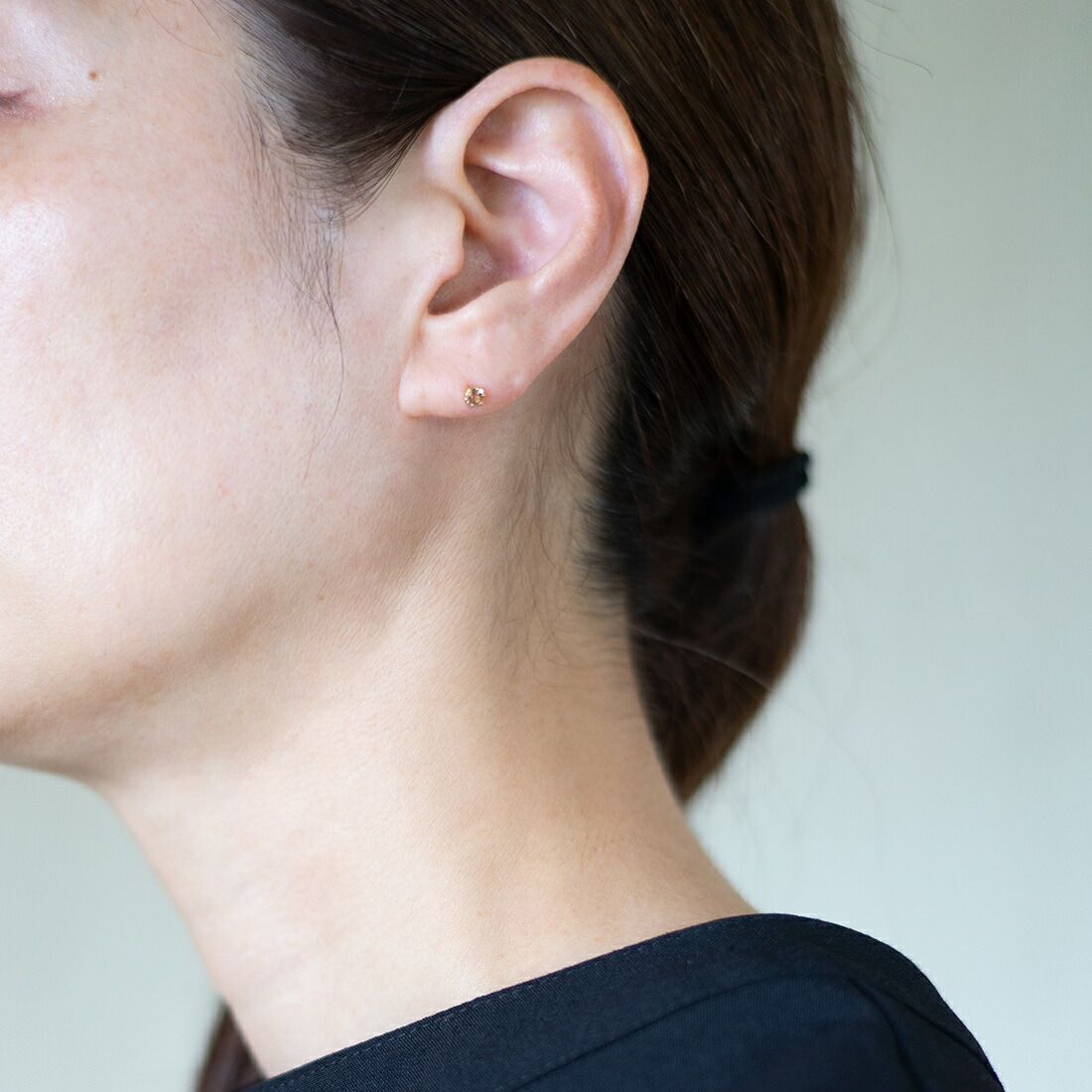 umu -アム- FINE JEWELRY STUIDIOアンダルサイト スタッドピアスkk0753_i3.jpg
