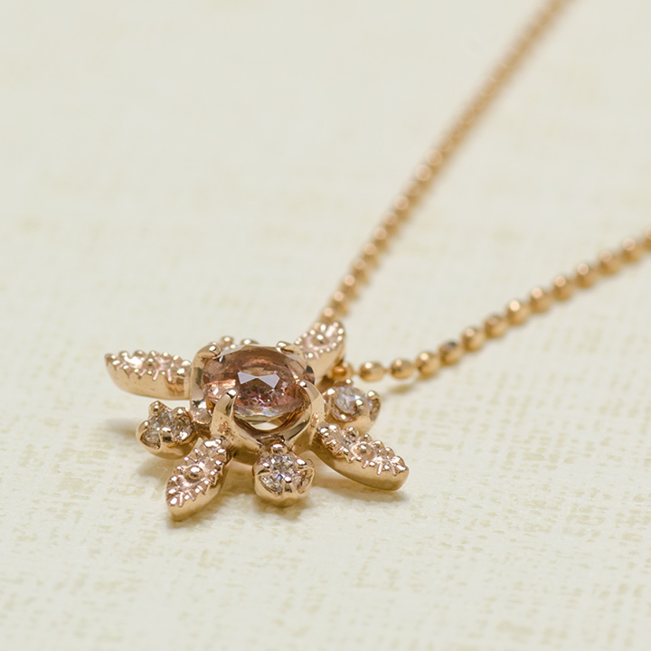 umu -アム- FINE JEWELRY STUIDIOK18 アンダルサイト ダイヤモンド ペンダントトップ 「solare」kk0785_kanban2.jpg