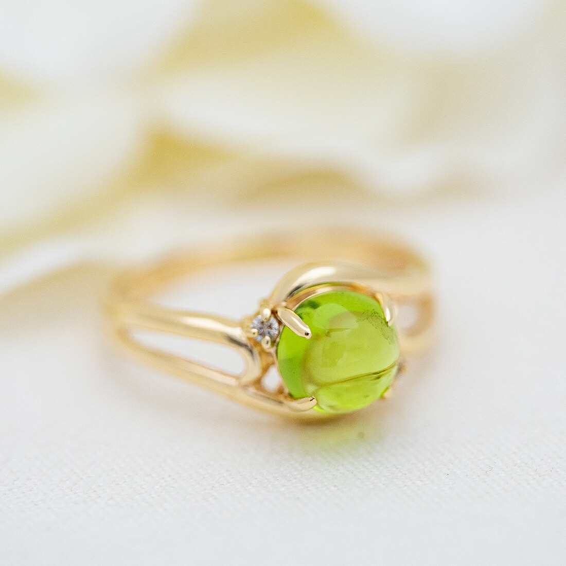 umu -アム- FINE JEWELRY STUIDIOカボション ペリドット ダイヤモンド リングkk0909_1.jpg