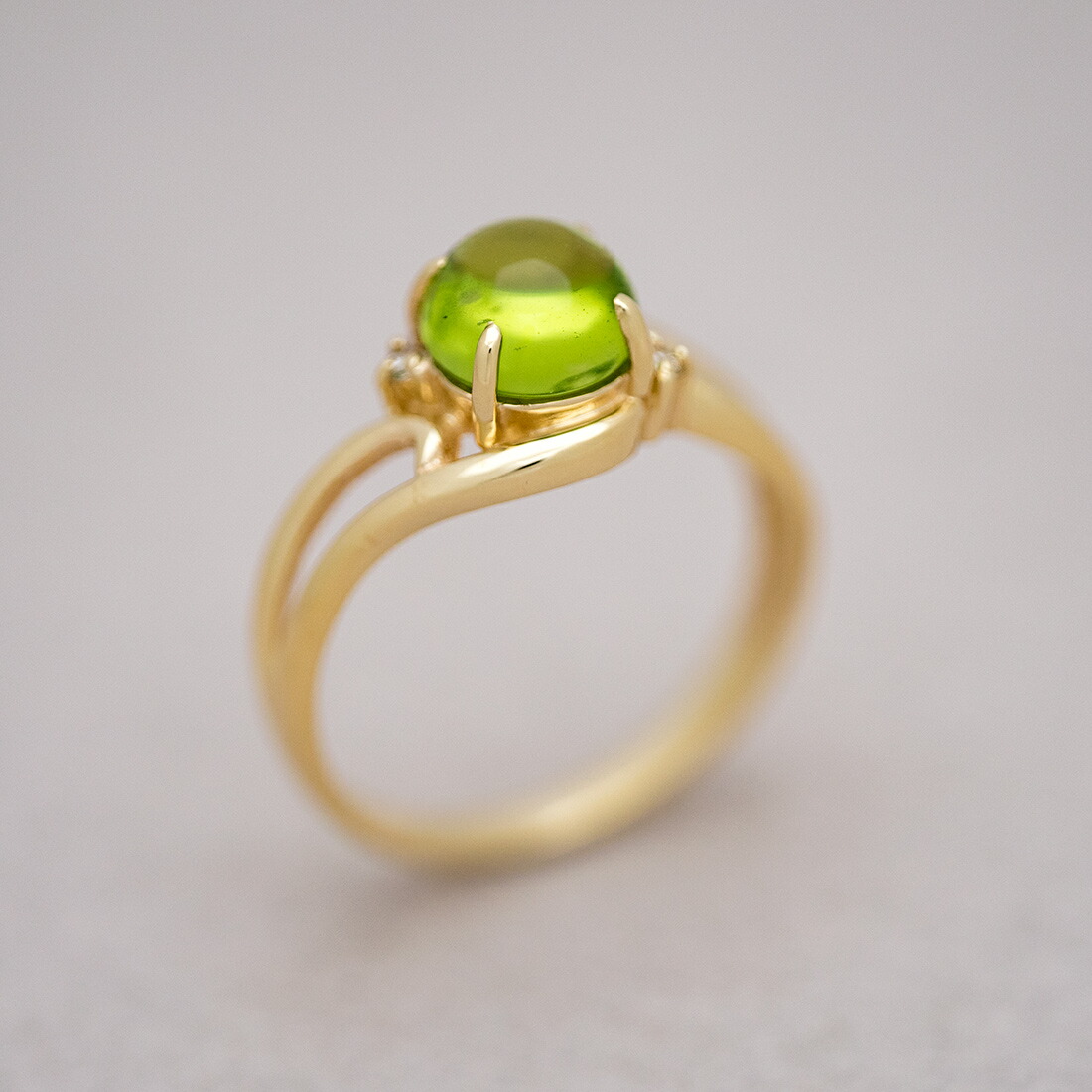 umu -アム- FINE JEWELRY STUIDIOカボション ペリドット ダイヤモンド リングkk0909_kanban2.jpg