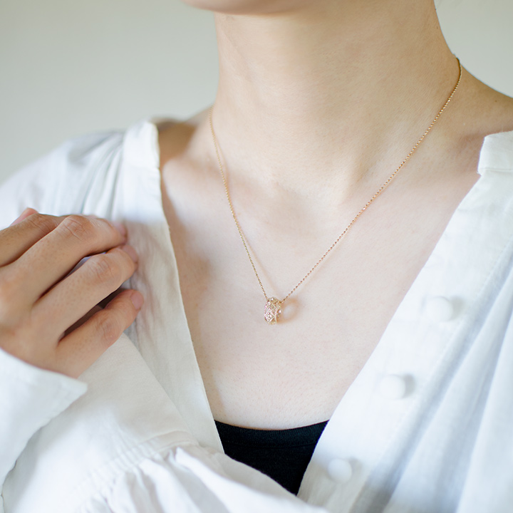 umu -アム- FINE JEWELRY STUIDIOK10 ペリドット ペンダントトップ 「cortile」kk0977_i3.jpg