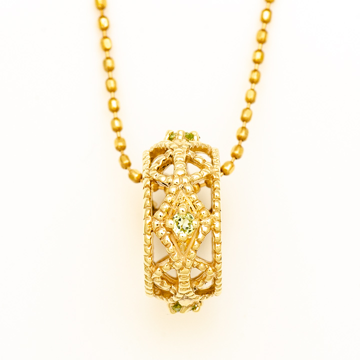 umu -アム- FINE JEWELRY STUIDIOK10 ペリドット ペンダントトップ 「cortile」kk0977_m.jpg