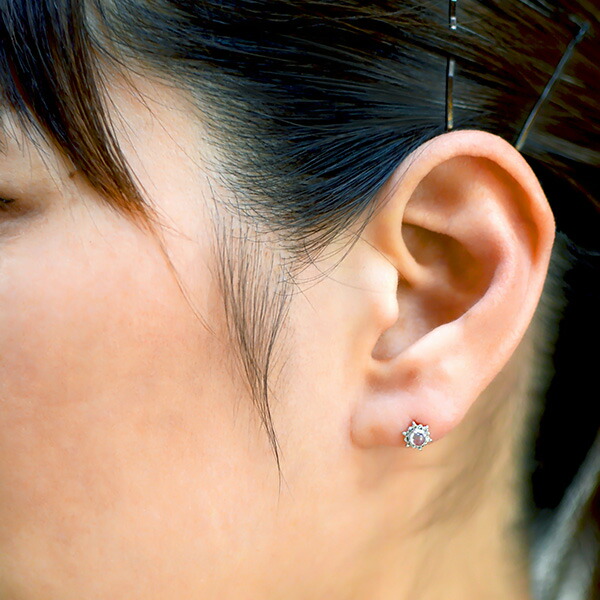 umu -アム- FINE JEWELRY STUIDIOブルームーンストーン ダイヤモンド スノーモチーフ スタッドピアスimgrc0075808851.jpg