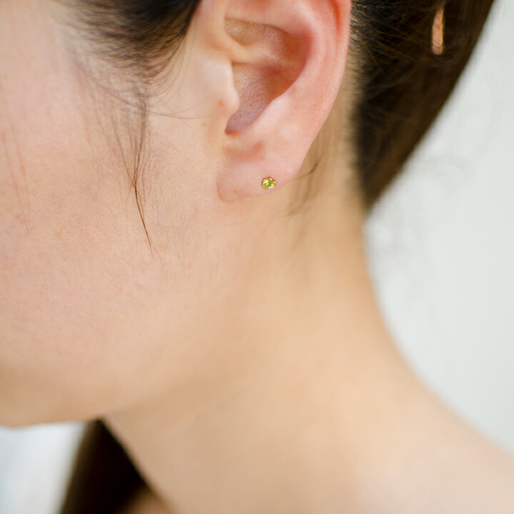 umu -アム- FINE JEWELRY STUIDIOミルククラウン ペリドット スタッドピアス 「bstondo」pi0054_i3.jpg