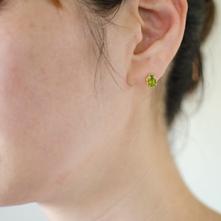 umu -アム- FINE JEWELRY STUIDIOペリドット スタッドピアス 「fresco」pi0086_i3.jpg
