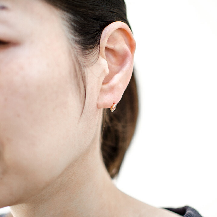 umu -アム- FINE JEWELRY STUIDIOマーキス ホワイトサファイア スタッドピアスpi0099_i2.jpg