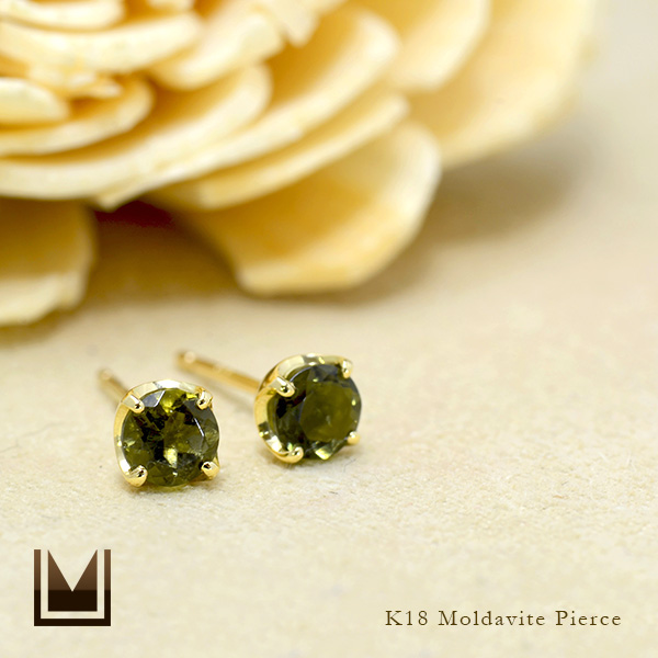 umu -アム- FINE JEWELRY STUIDIOK18 モルダバイト スタッドピアス 「attore」pi0106_1.jpg