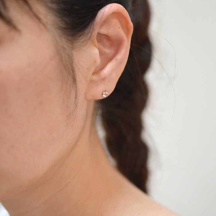 umu -アム- FINE JEWELRY STUIDIOモルガナイト スタッドピアス 「attore」pi0107_i3.jpg