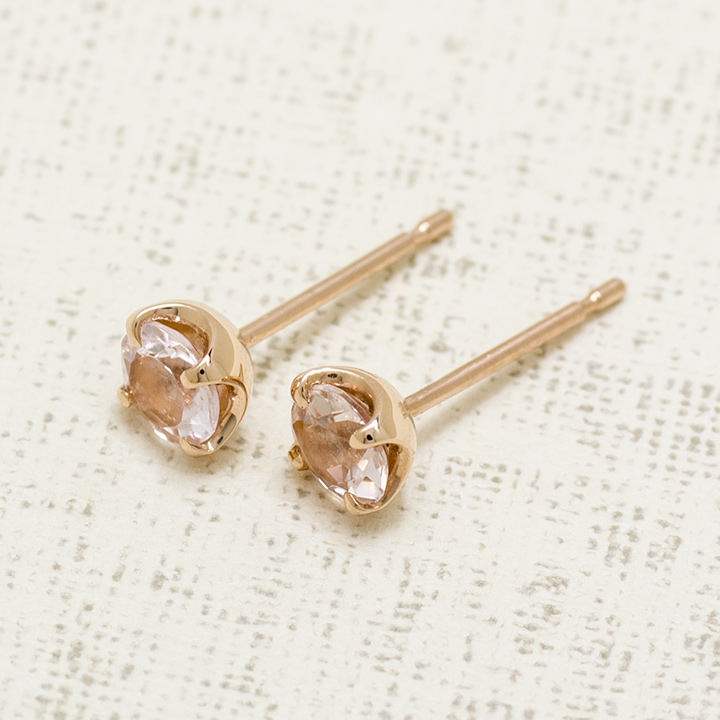 umu -アム- FINE JEWELRY STUIDIOモルガナイト スタッドピアス 「attore」pi0107_kanban2.jpg