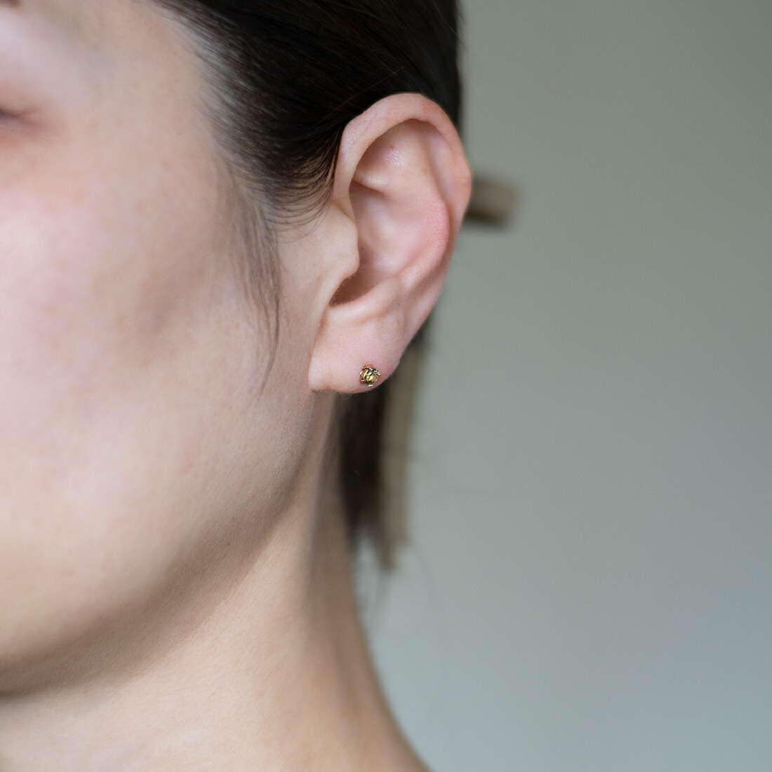 umu -アム- FINE JEWELRY STUIDIOアンダルサイト スタッドピアス 「attore」pi0110_i2.jpg