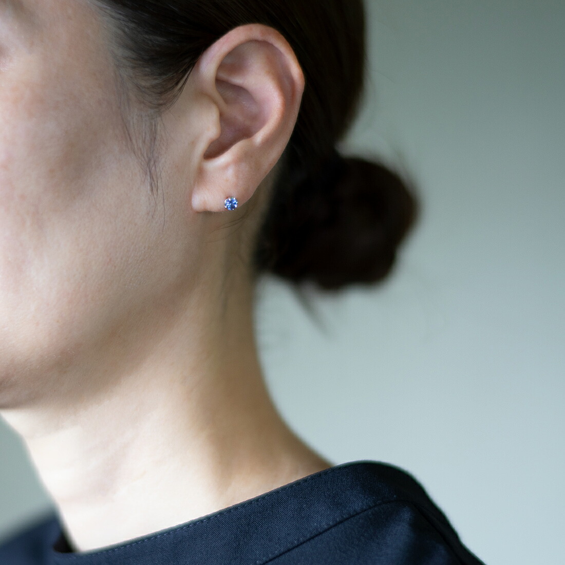 umu -アム- FINE JEWELRY STUIDIOタンザナイト スタッドピアス 「attore」pi0112_i3.jpg