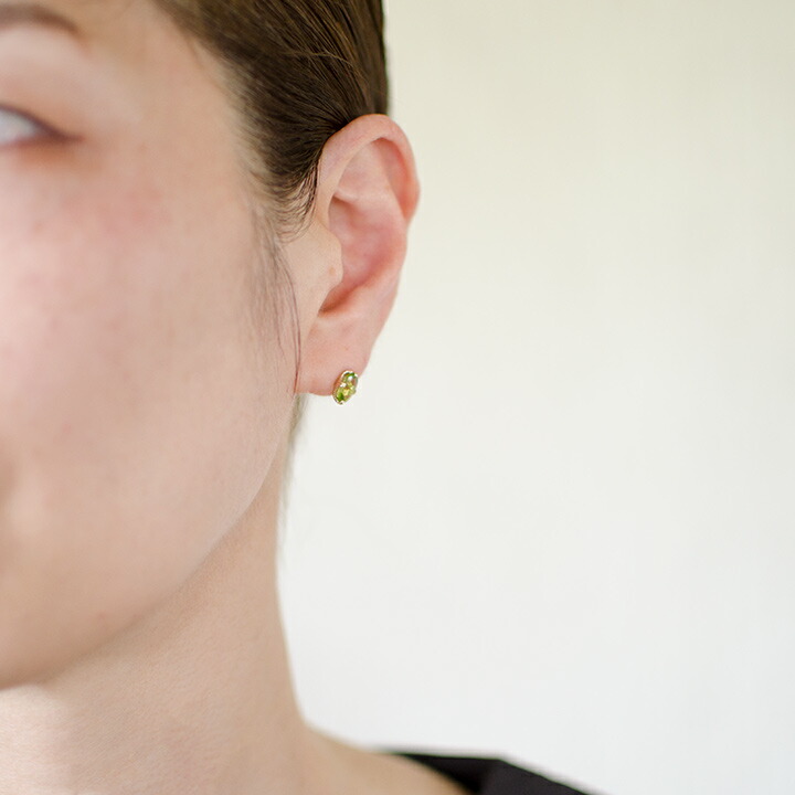 umu -アム- FINE JEWELRY STUIDIOペリドット スタッドピアス 「drop」pi0122_i2.jpg