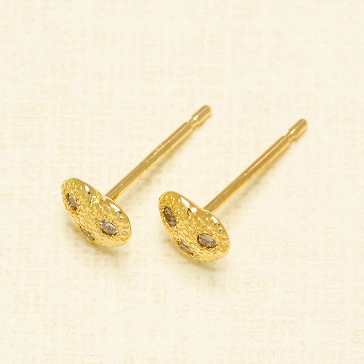 umu -アム- FINE JEWELRY STUIDIOK18 ダイヤモンド ハートモチーフ スタッドピアス 「certo」pi0135_kanban2.jpg
