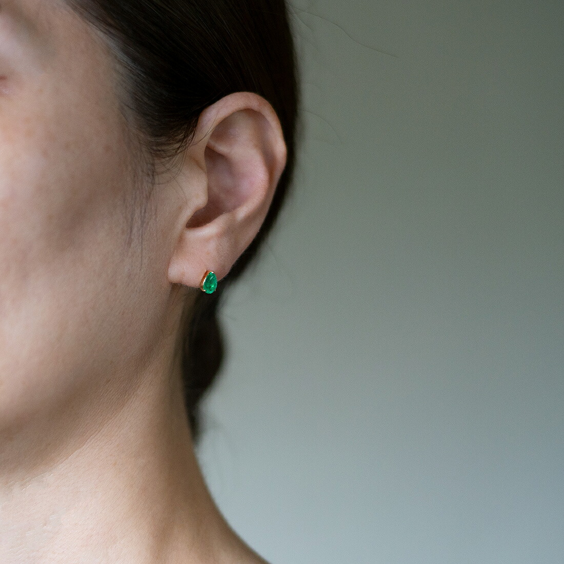 umu -アム- FINE JEWELRY STUIDIOエメラルド スタッドピアス 「adulto」pi0136_i2.jpg