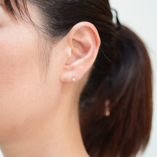 umu -アム- FINE JEWELRY STUIDIOK18 アクアマリン スタッドピアス 「reginetta」pi0146_i3.jpg