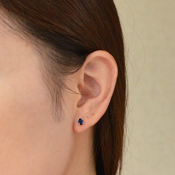 umu -アム- FINE JEWELRY STUIDIOK18 ブルーサファイア スタッドピアス 「leale」pi0148_i2.jpg