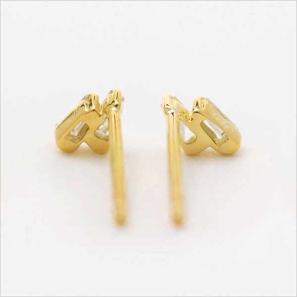 K18 テーパーバゲット ダイヤモンド スタッドピアス 「algente」[商品