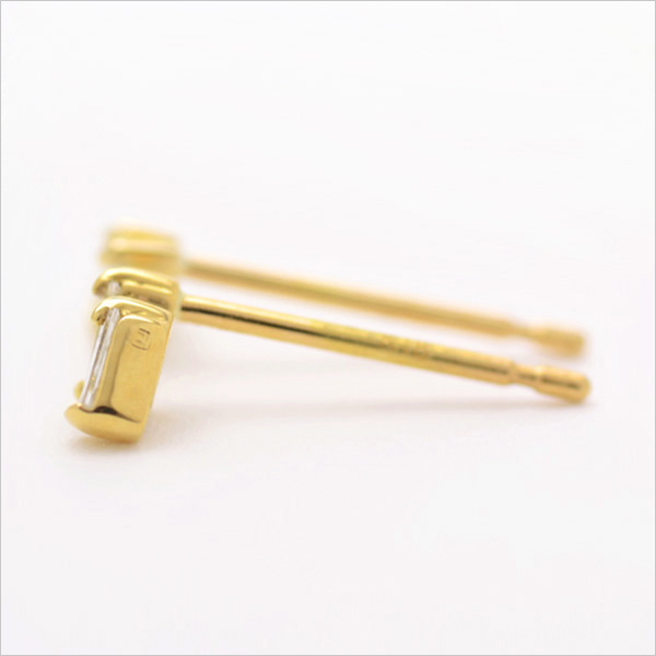 umu -アム- FINE JEWELRY STUIDIOK18 テーパーバゲット ダイヤモンド スタッドピアス 「algente」pi0163_y.jpg