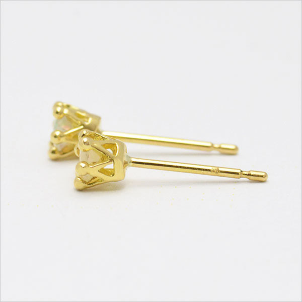 umu -アム- FINE JEWELRY STUIDIOK18 オパール スタッドピアス 「reginetta」pi0180_s.jpg