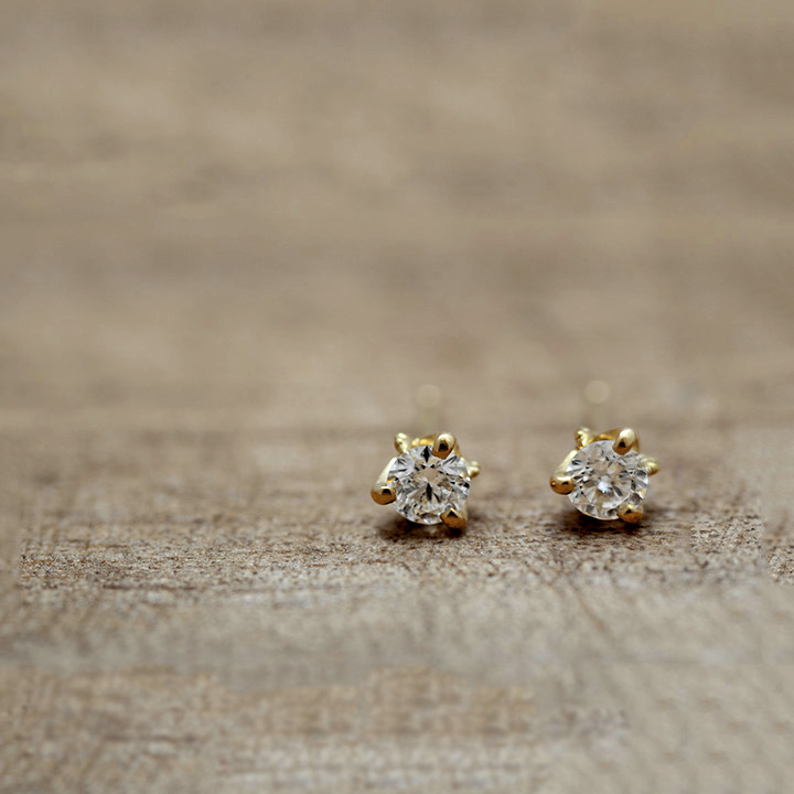 umu -アム- FINE JEWELRY STUIDIOK18 ダイヤモンド 0.2ct スタッドピアス 「Decora」pi0184_2.jpg
