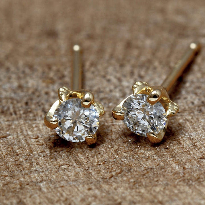 umu -アム- FINE JEWELRY STUIDIOK18 ダイヤモンド 0.2ct スタッドピアス 「Decora」pi0184_5.jpg