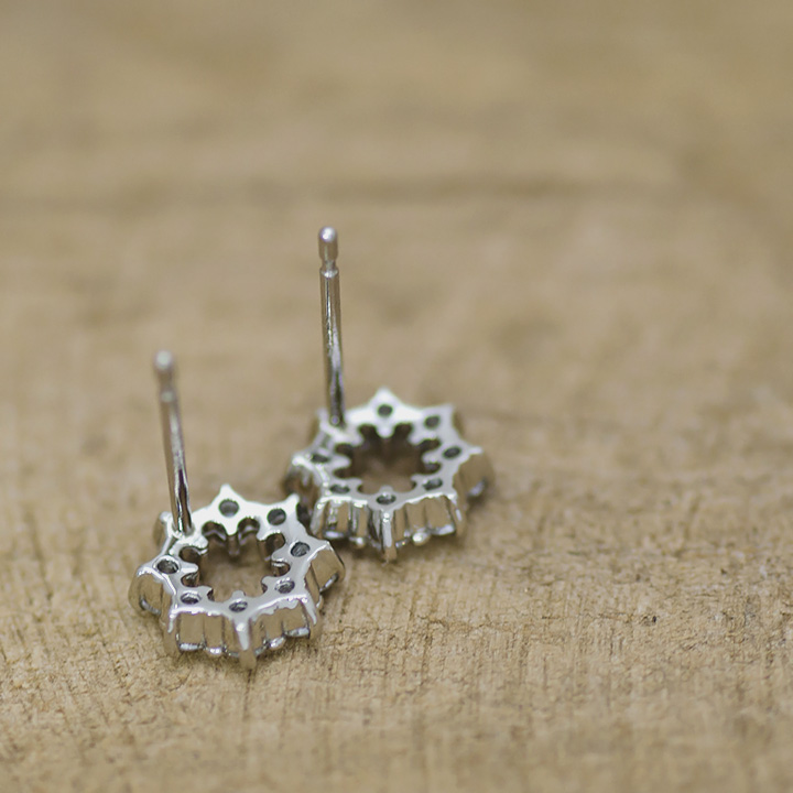 umu -アム- FINE JEWELRY STUIDIOPT900 ダイヤモンド 0.22ct スタッドピアス 「crystal」pi0186_4.jpg