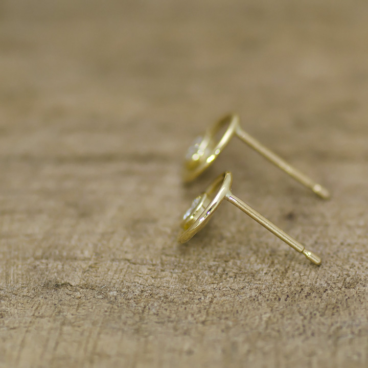 umu -アム- FINE JEWELRY STUIDIOK18 ダイヤモンド 0.2ct スタッドピアス 「moon」pi0187_3.jpg