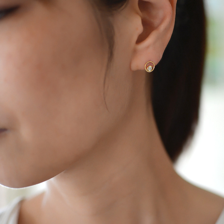 umu -アム- FINE JEWELRY STUIDIOK18 ダイヤモンド 0.2ct スタッドピアス 「moon」pi0187_7.jpg