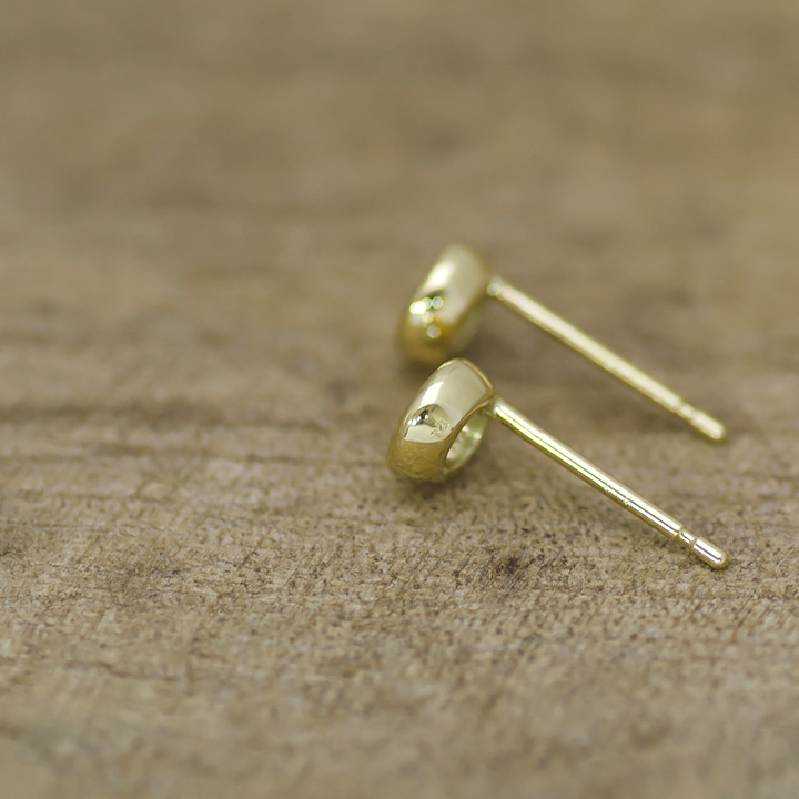 umu -アム- FINE JEWELRY STUIDIOK18 ダイヤモンド 0.2ct スタッドピアス 「moon」pi0188_3.jpg