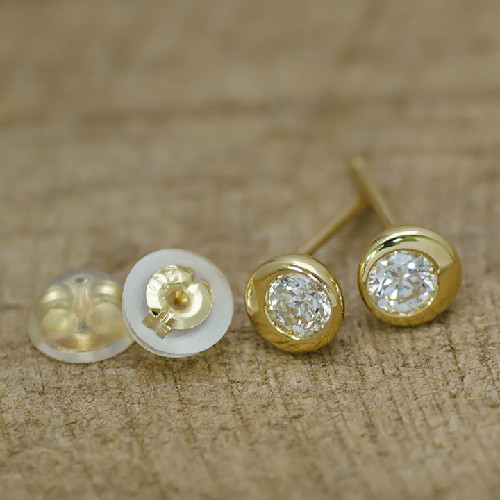 umu -アム- FINE JEWELRY STUIDIOK18 ダイヤモンド 0.2ct スタッドピアス 「moon」pi0188_6.jpg