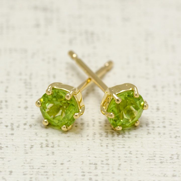 umu -アム- FINE JEWELRY STUIDIOK18 ペリドット スタッドピアス 「involtare」pi0189_kanban2.jpg