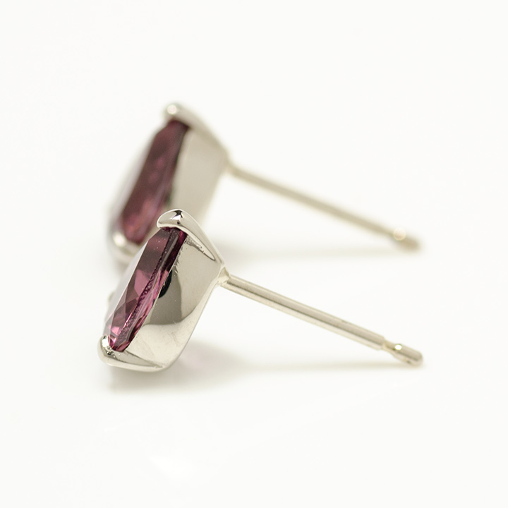 umu -アム- FINE JEWELRY STUIDIOK18 ロードライトガーネット スタッドピアス 「adulto」pi0192_s.jpg