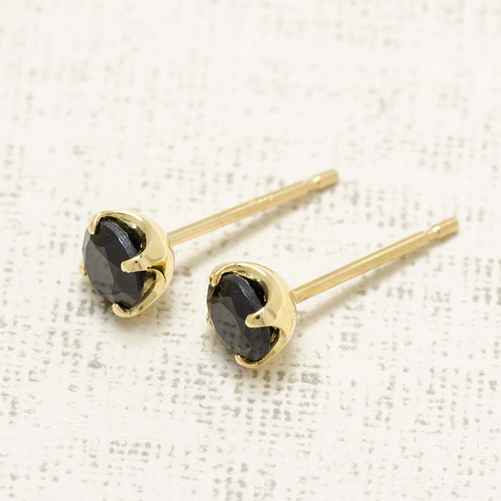 umu -アム- FINE JEWELRY STUIDIOK18 オニキス スタッドピアス 「attore」pi0197_kanban2.jpg