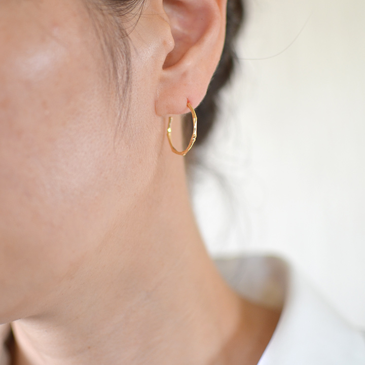 umu -アム- FINE JEWELRY STUIDIOバンブーモチーフ フープピアス 「bambu」pi0201_i3.jpg