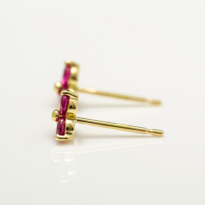 umu -アム- FINE JEWELRY STUIDIOK18 ルビー フラワーモチーフ スタッドピアスpi0208_y.jpg