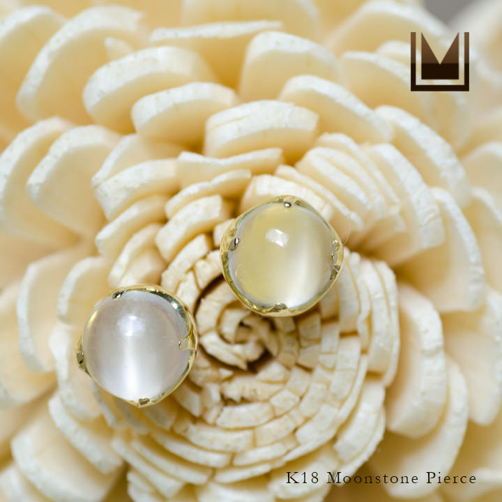 umu -アム- FINE JEWELRY STUIDIOカボション ムーンストーン スタッドピアスpi0210_1.jpg